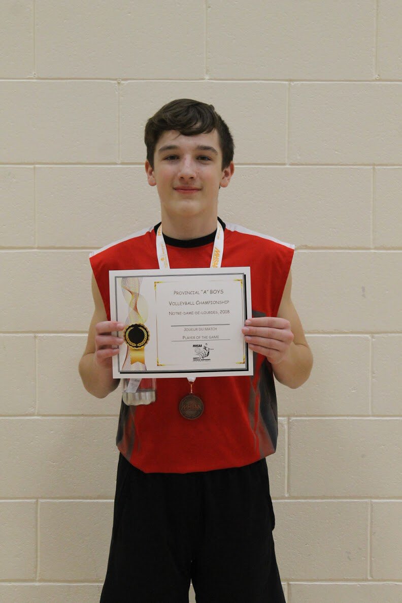 CoyotesErnd's tweet photo. Congrats to Rosenort Red Hawks Player of the Game #2 Ethan Loewan @MHSAA_ https://t.co/uqqLPKrdPs