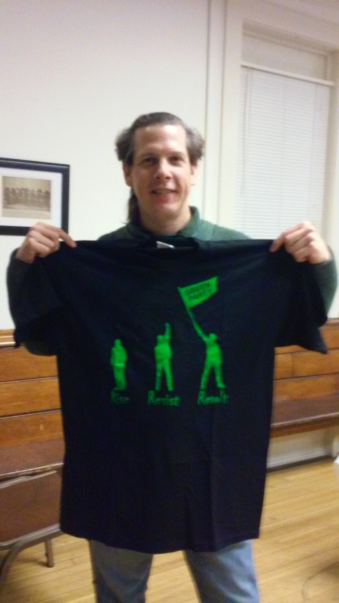 mkegreenparty's tweet photo. The winner of the T-shirt raffle at the @WIGreens #FallGathering! https://t.co/jDjiBTHiB8