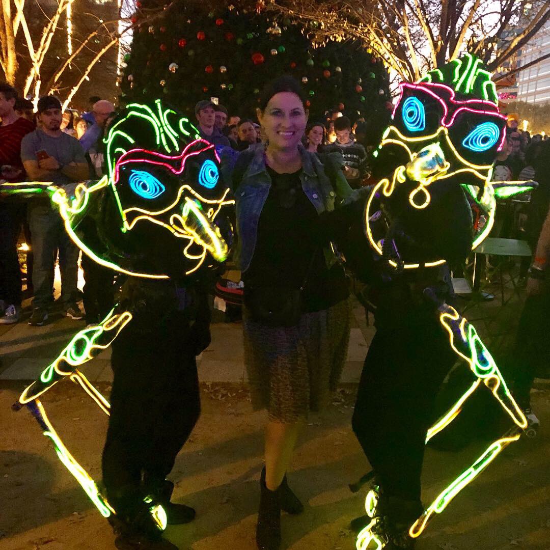 GourleyCarla's tweet photo. Kicking off the holidays with my sister, Santa and the Lightwire Birds aka my gorgeous nieces! #merrymerry #hohoho #klydewarren #lightthetree https://t.co/jVY5EZyD48