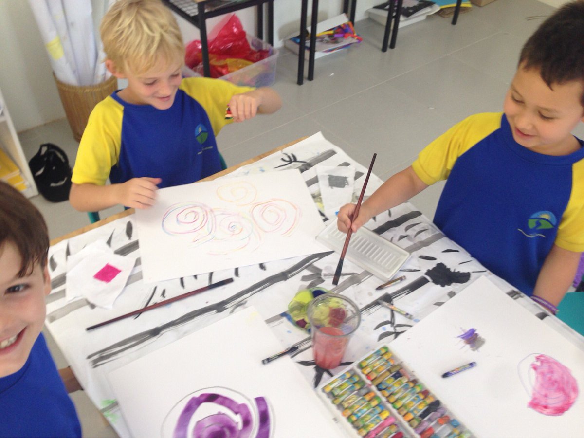 HAISedu's tweet photo. Integrating science into art class. How do some materials react with others? Wax, oil pastels and baby oil. What happens? Why? #trasdisciplinary #integration #teachingwithintention https://t.co/TX6X7yvIE2