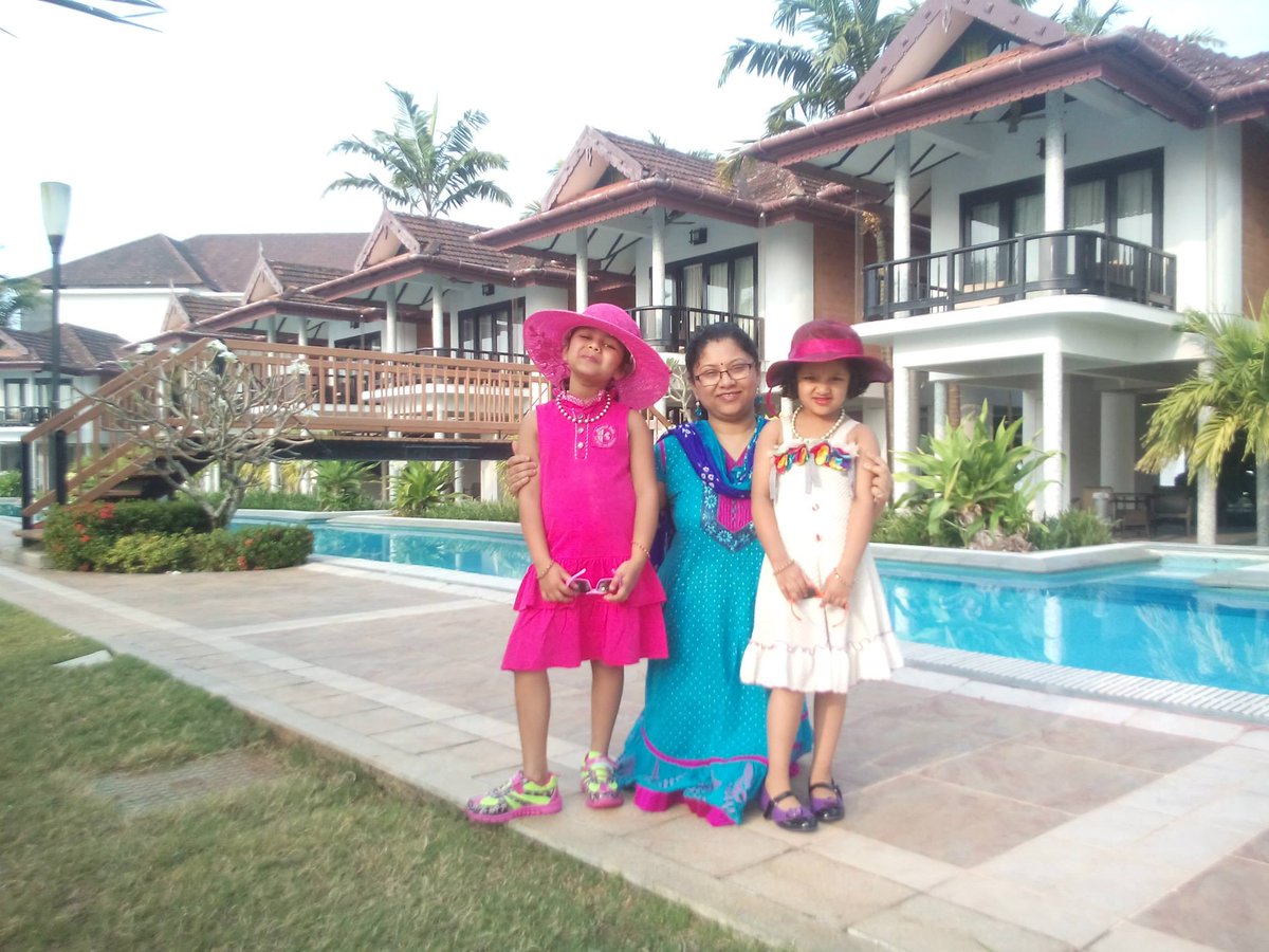 debimr75's tweet photo. "Earning of a woman is optional"
Destructive thought that led to 1000 CR+ illegal industry of #GenderDetection #FemaleFoeticide 🇮🇳& #SexSelection #IVF in Thailand
Train ur daughters to be financially independent & live with equal respect
#WomenEmpowerment
https://t.co/rjPyFC3zyH https://t.co/odz0Yl5eYD