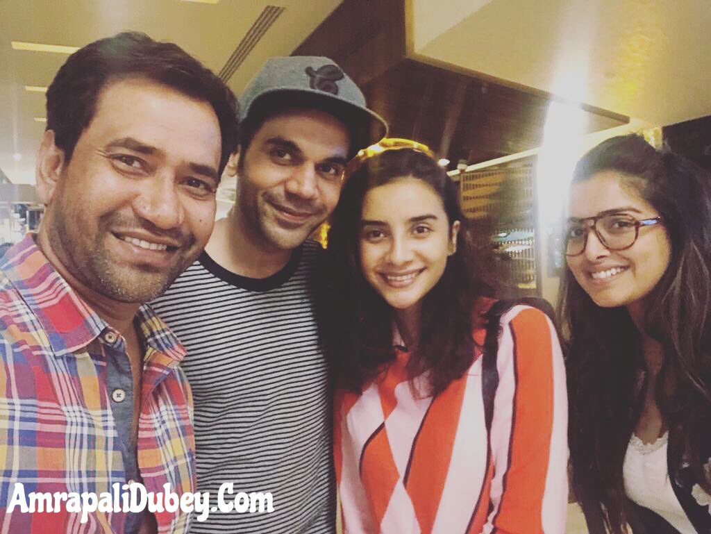 imamrapalidubey's tweet image. We 😍😍met extremely beautifull Patralekha and supremely tallented and humble Rajkumar Rao 😍 while watching #Robot2.0
#2point0