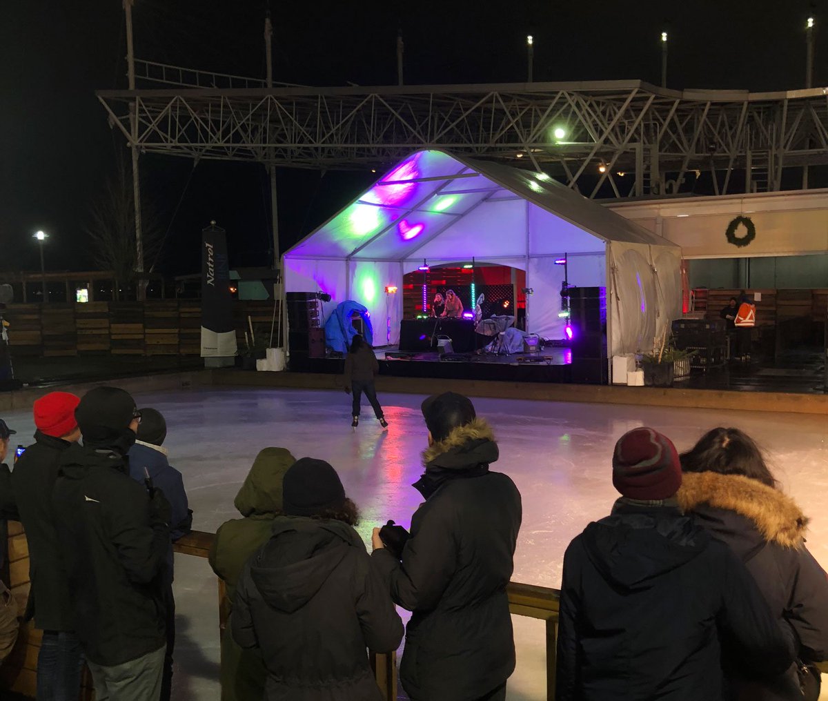 HarbourfrontTO's tweet photo. Pop by the Rink! Tonight with @annieponannie. Next up at 9:30pm is the Finnish electro pop sister-duo @LCMDF. #FestivalOfCool #PopbytheRink #NatrelRink @Indie88Toronto https://t.co/sl6HpEvQgo