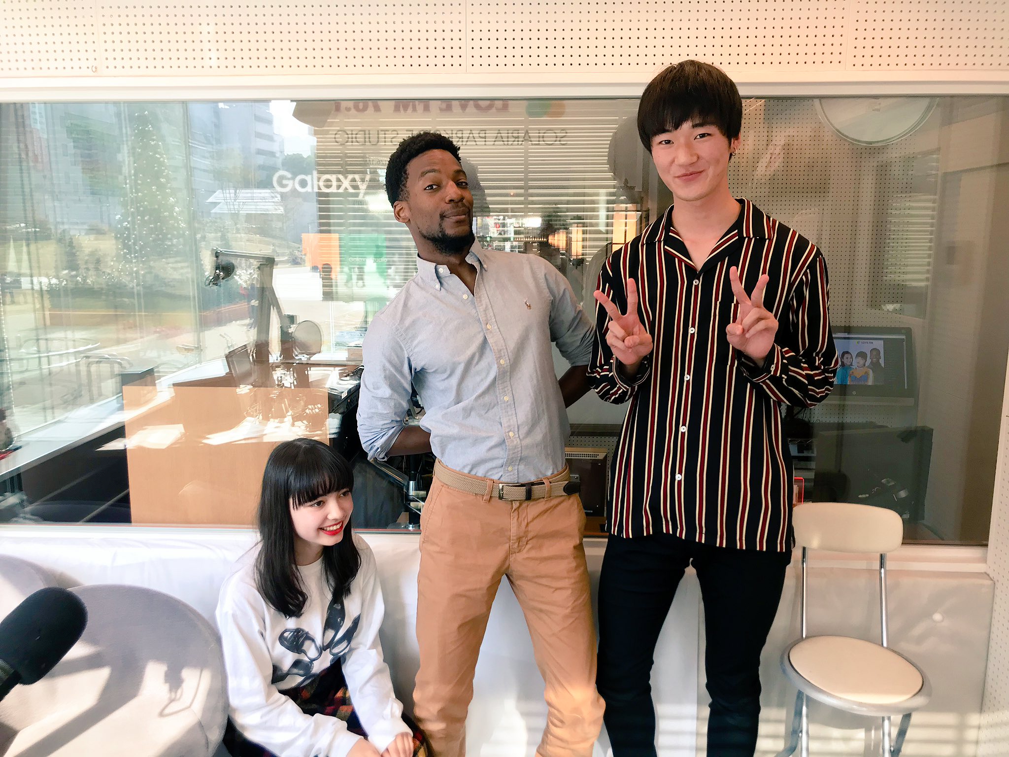 てぃんぴー 今週から30分短縮で更に濃厚にギュッとおおくりした てぃんぴー 寝坊したadしばた君は 今日の放送はゾンビランドサガのop Edがかかったことで救われたそうです そのほかお送りしたのはチュニキャン Bad Hop Bish Sushi Boys