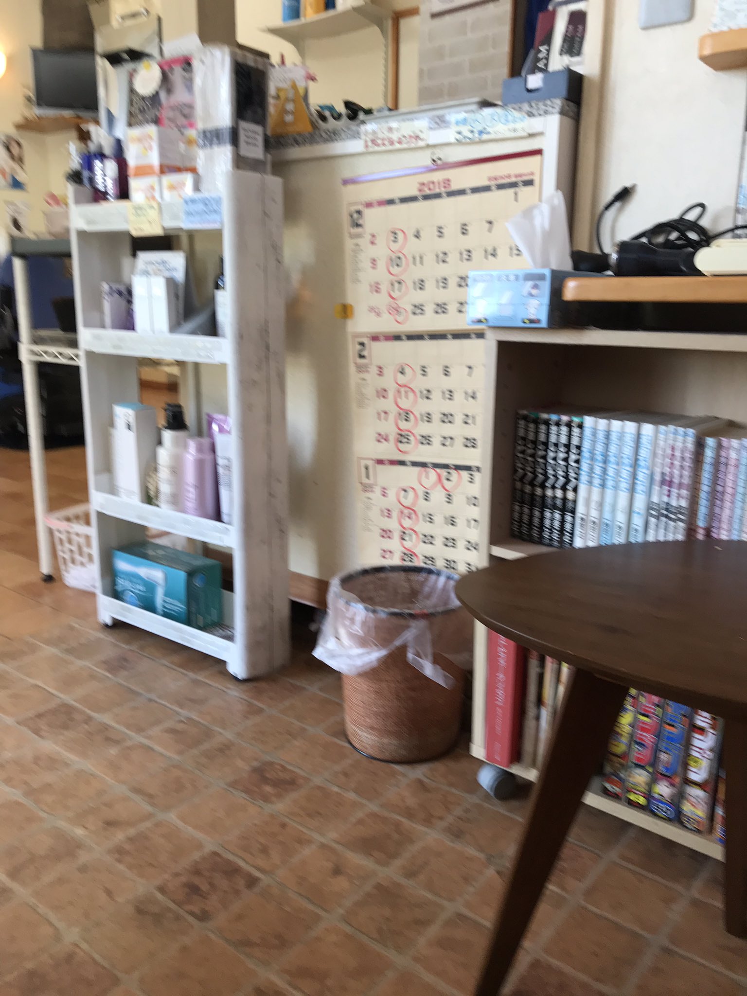 金ケ崎の平野です お昼なのに ヘアーサロンasaでカット中の中学の孫 笑 金ケ崎の平野です お昼なのに ヘアーサロンasaでカット中の中学の孫 笑