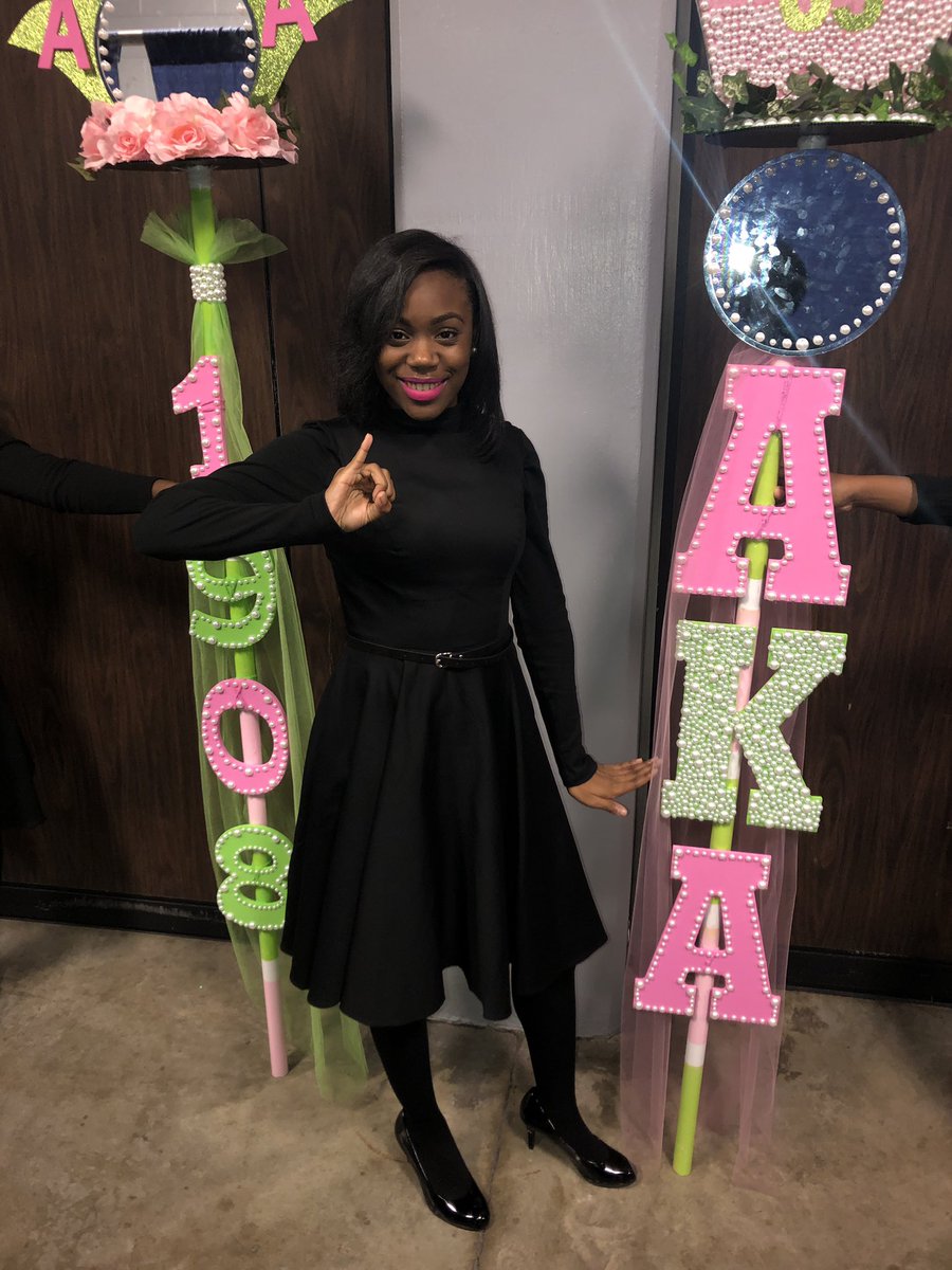 __Chancellor's tweet photo. THE 18 🐸💗💚 #FALL18 #APISBACK https://t.co/ye9Rz8XgUC