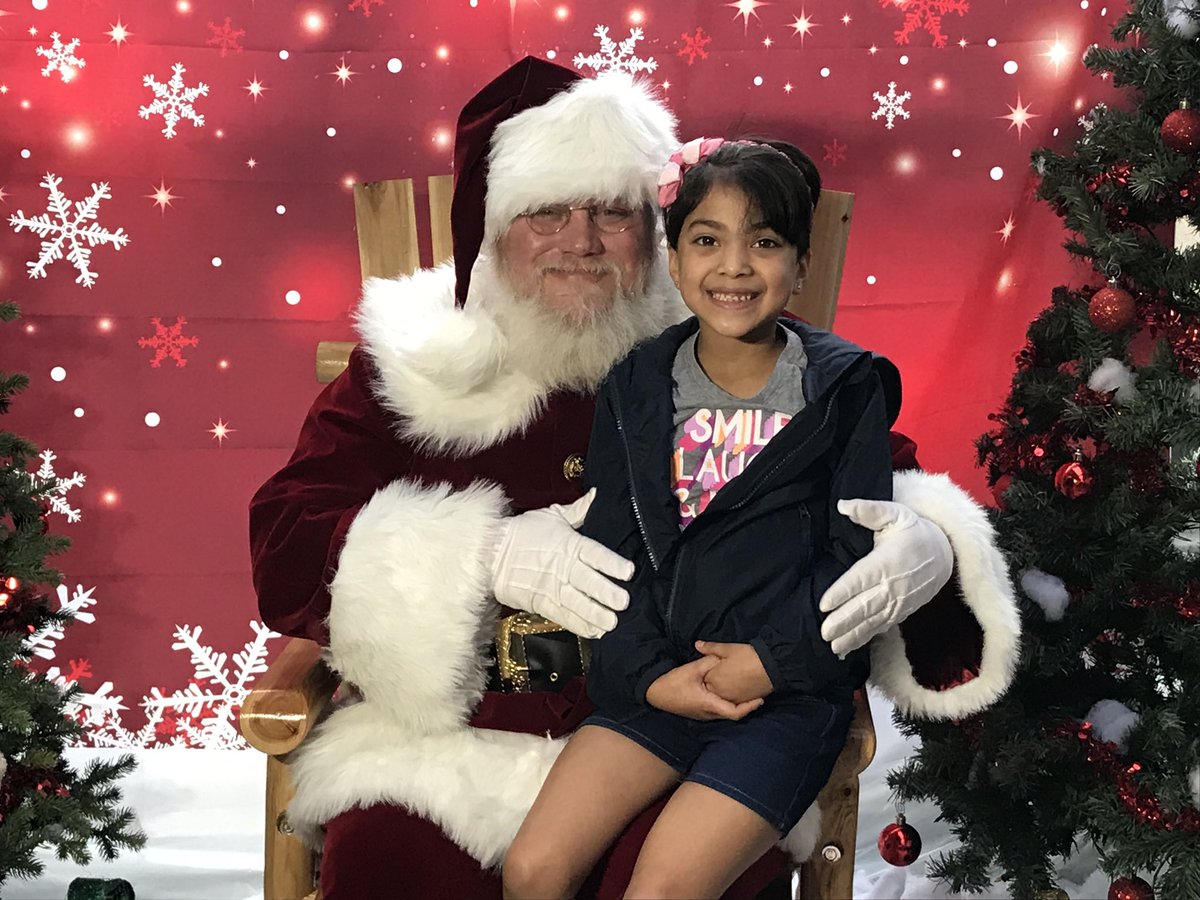 Bearded Santa tweet media