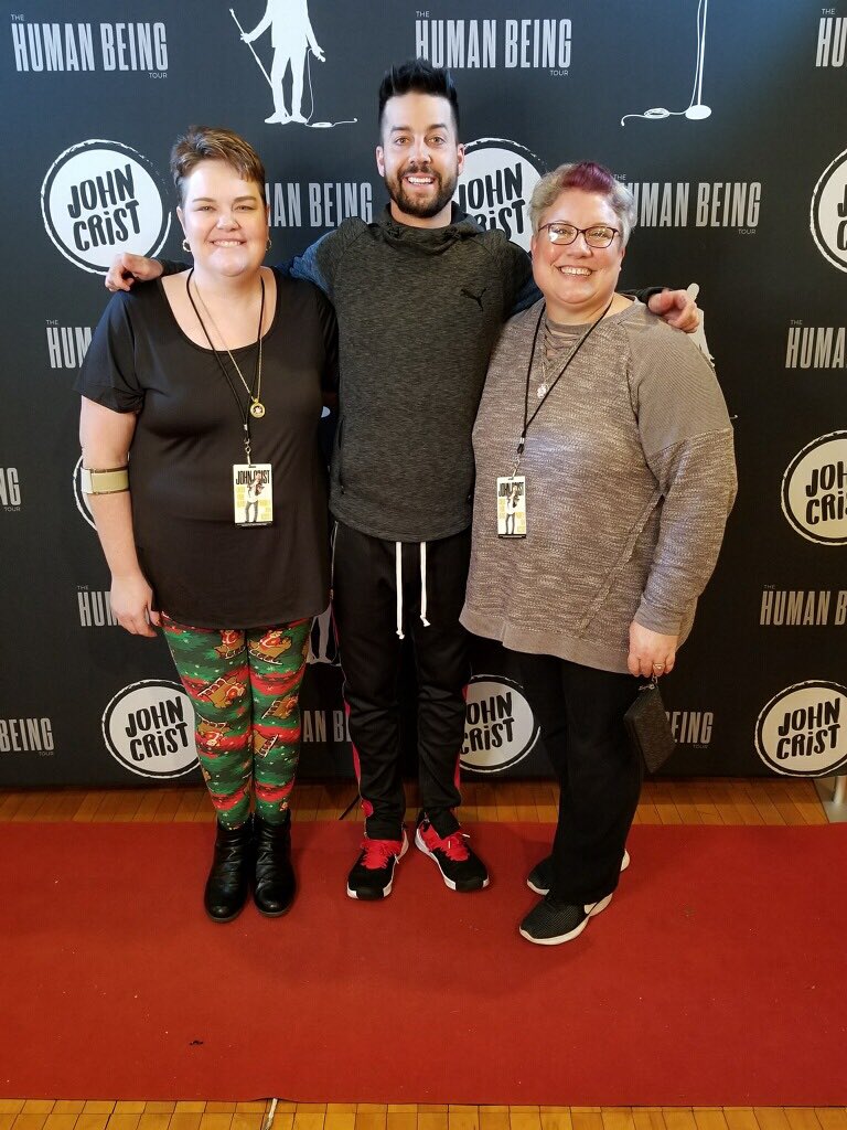 AsherLCE's tweet photo. #humanbeingtour https://t.co/nBNR8T3lRU