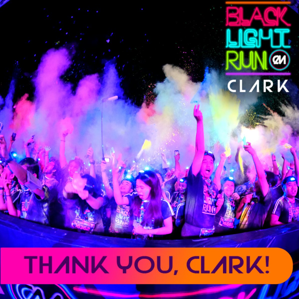 ColorManila's tweet image. CLARK, what a way to celebrate our last CM Run for this year! We love you big time! 🙌🤗 THANK YOU, NEXT, ColorManila Run Year 7 this January 6!#ilovecolormanila 😉🏃‍♂️🏃‍♀️7️⃣💥