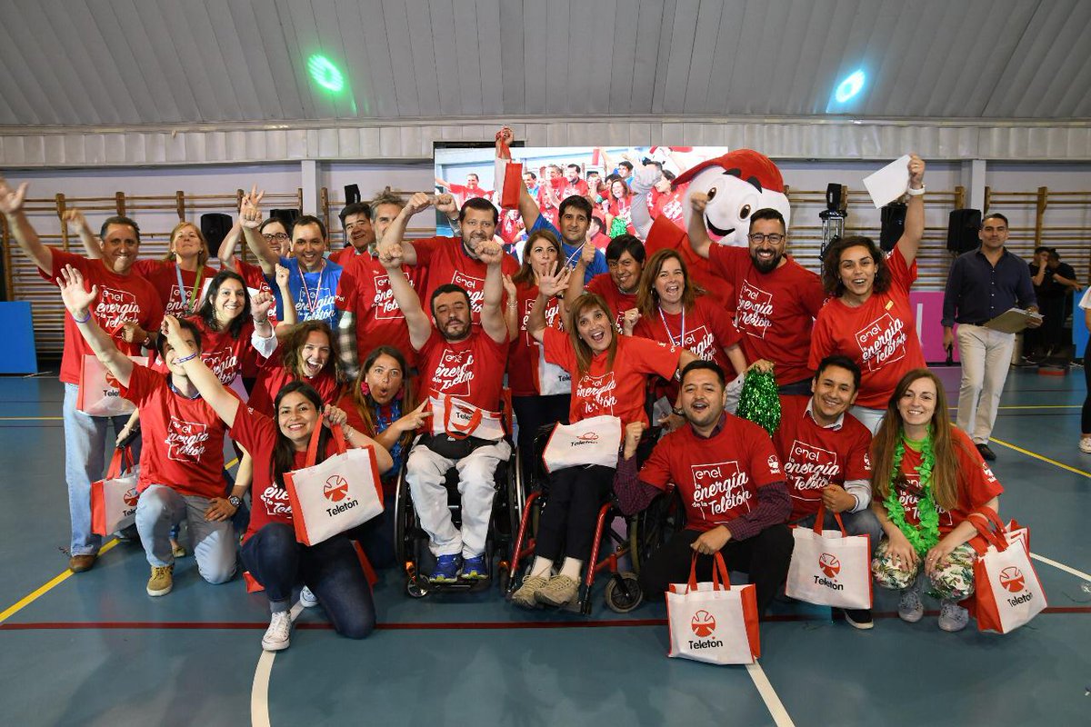 EnelChile's tweet image. El corazón de Chile está lleno de orgullo porque una vez más nos unimos y juntos logramos la meta! Estamos felices de haber sido #LaEnergíaDeLaTeletón en sus 40 años y agradecemos especialmente a todos nuestros trabajadores por unirse con mucha pasión a #ElRegaloDeTodos @teleton