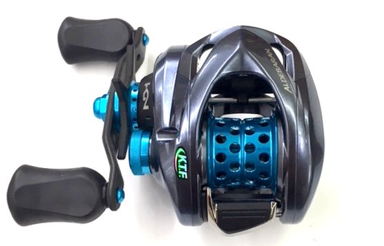 美品 シマノ 16 アルデバラン BFS XG 右ハンドル 純正スプール 美品 シマノ 16 アルデバラン BFS XG 右ハンドル 純正スプール