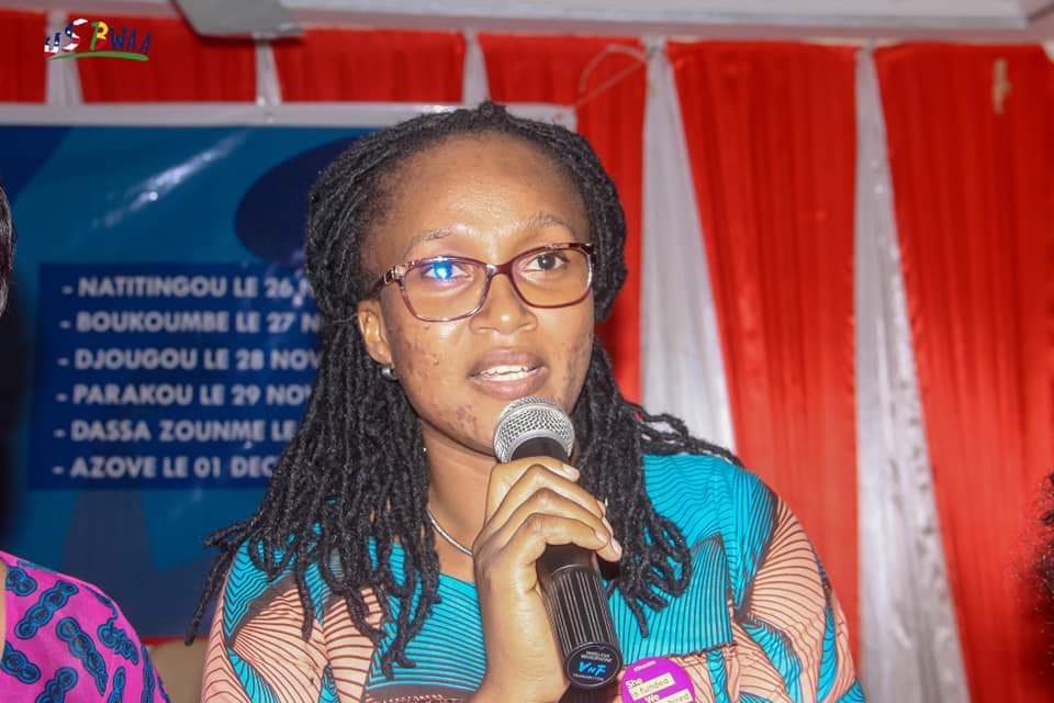 YaliTeam229's tweet photo. *YOU CAN DO IT TOO!*
FINAL DAY Hier à #Azovè
Cérémonie d'ouverture en présence de la Présidente de l'Association des Anciennes boursières des Programmes américains Mme @Aigleroyal229.
#YCDIT2018
@eshter0 https://t.co/K31GtyXtub