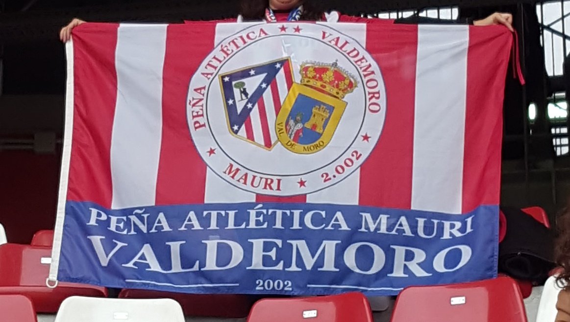 AtleticosValdem's tweet photo. Insistir, insistir, insistir .... un Atlético nunca se rinde.
Nuestra bandera se perdió ayer a la salida del #AtletiRealSociedad en el Cerro @AtletiFemenino
Rogamos ayuda para ver si aparece, gracias a todos. https://t.co/qHdJvjhr96