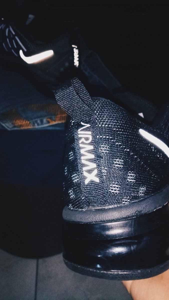 georgasmmm's tweet photo. EYYY❗#Airmax2016 https://t.co/CpGGJ0BF7o