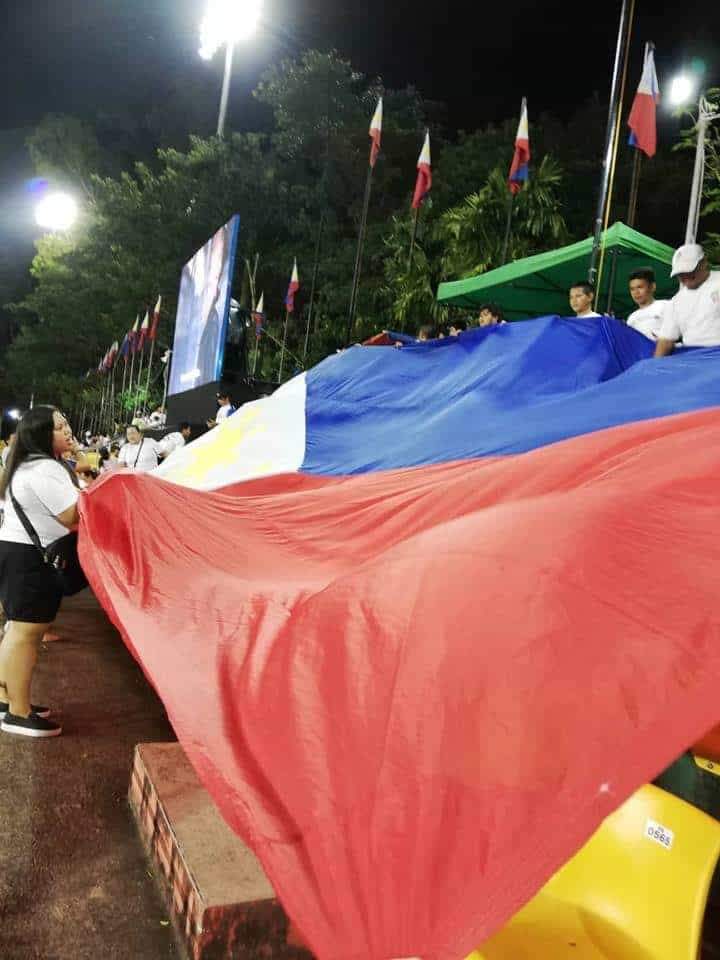 PHI_Azkals's tweet photo. Fans are in the stadium! You, yes, you! Ikaw na lang ang kulang!

© Doreen Gomonit https://t.co/VBxR0xZtWC