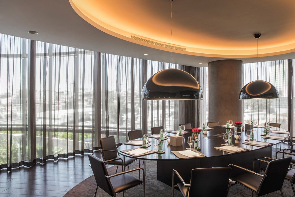 AmmanRotana's tweet photo. Plan the week’s upcoming meetings right, with our meeting rooms. Choose one from any of our nine meeting rooms and pick a setup that suits you best.
Learn more: https://t.co/s3c2K892qC
#AmmanRotana #bestbusinesshotelinJordan #meetingrooms #meetingswithaview https://t.co/Pt9GO9L7Bg