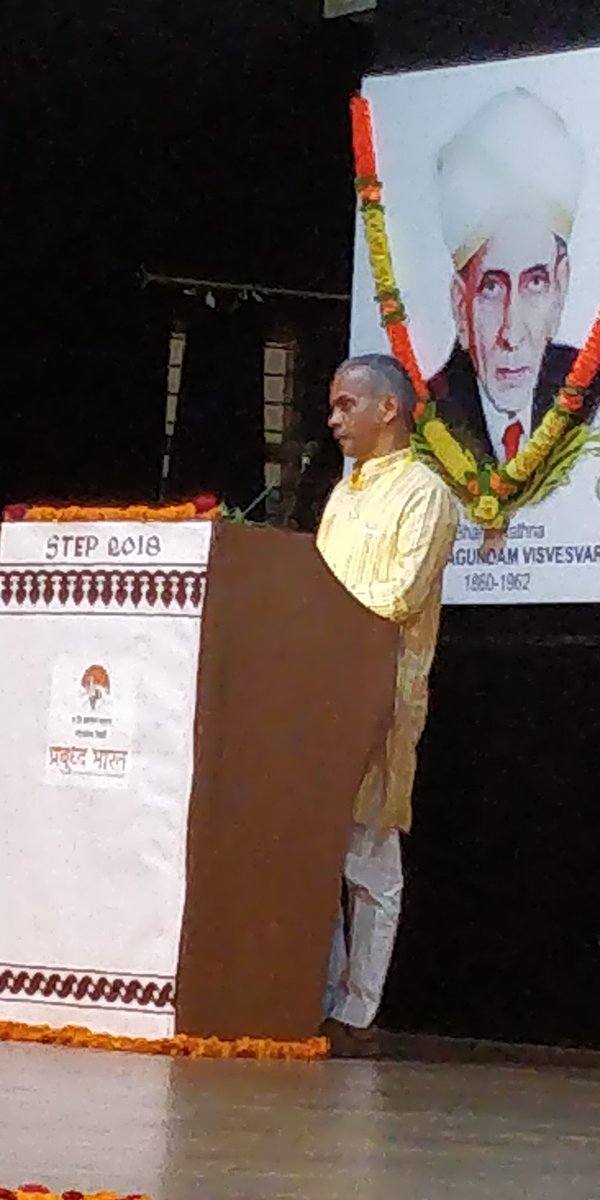 madari_siddu's tweet image. @kumarnandaj speaking at the Valedictory session of #PrabhudhaBharat 's conclave's #Step2018 in #Belagavi on 2nd December 2018