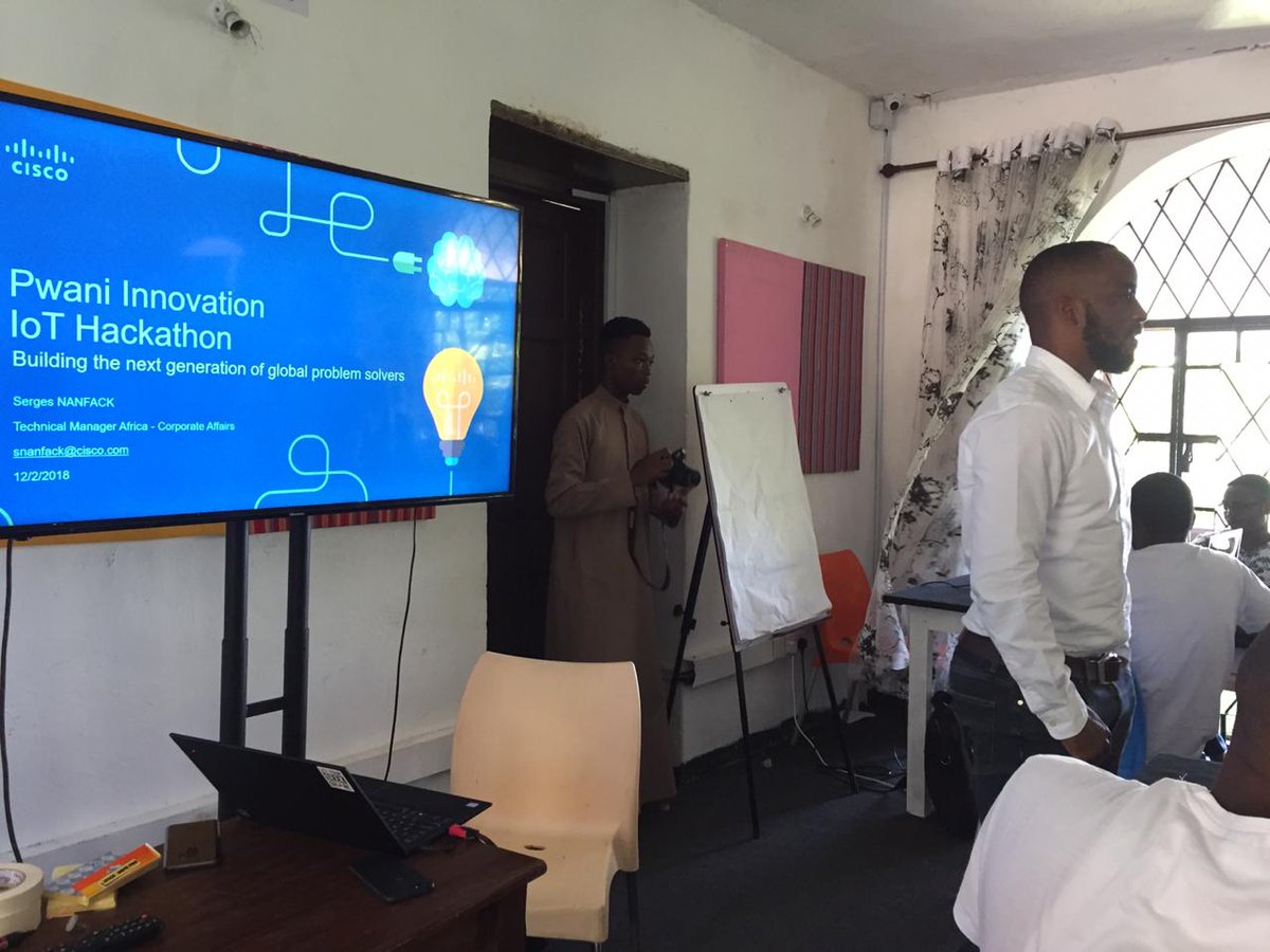 It's Day 1 of #IoT Hackathon <a href="/swahilipothub/">Swahilipot Hub</a> #PwaniInnovationWeek <a href="/ellikolani/">Ellikolani Sayed</a> @NdauJames