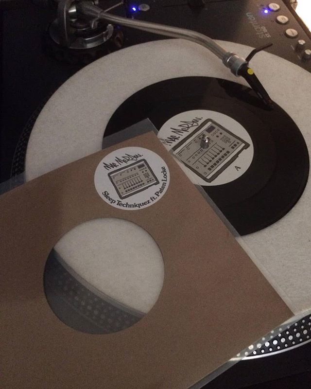 Tracksideburner's tweet photo. Salute the fam @rarekindrecords -- This exclusive stuff will be on #Strictlybeats tonight 8-10pm GMT @tracksideburners on @itchfm https://t.co/Y6CJWvAozt #djphilly™ &amp; @210presents peace https://t.co/AbQ3IjUaiH