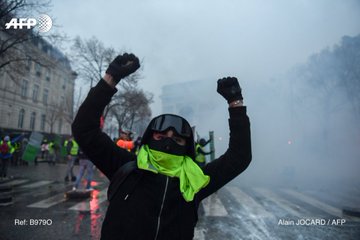 View image on Twitter