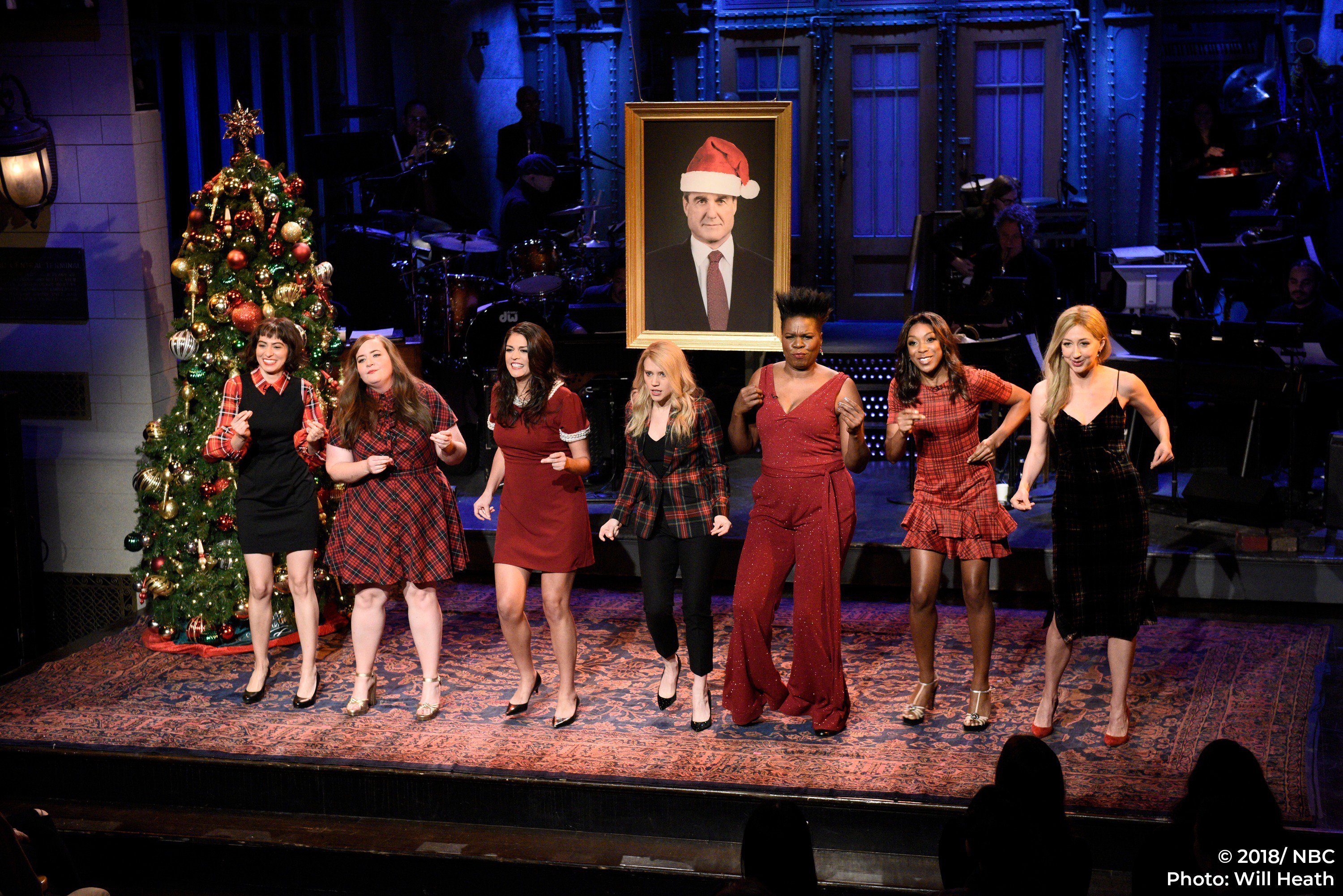 Snl Christmas Special 2022 Twitter Saturday Night Live - Snl On Twitter: "All They Want For Christmas Is You,  Mueller 🎵 #Snl Https://T.co/Bytpwm0Mon" / Twitter