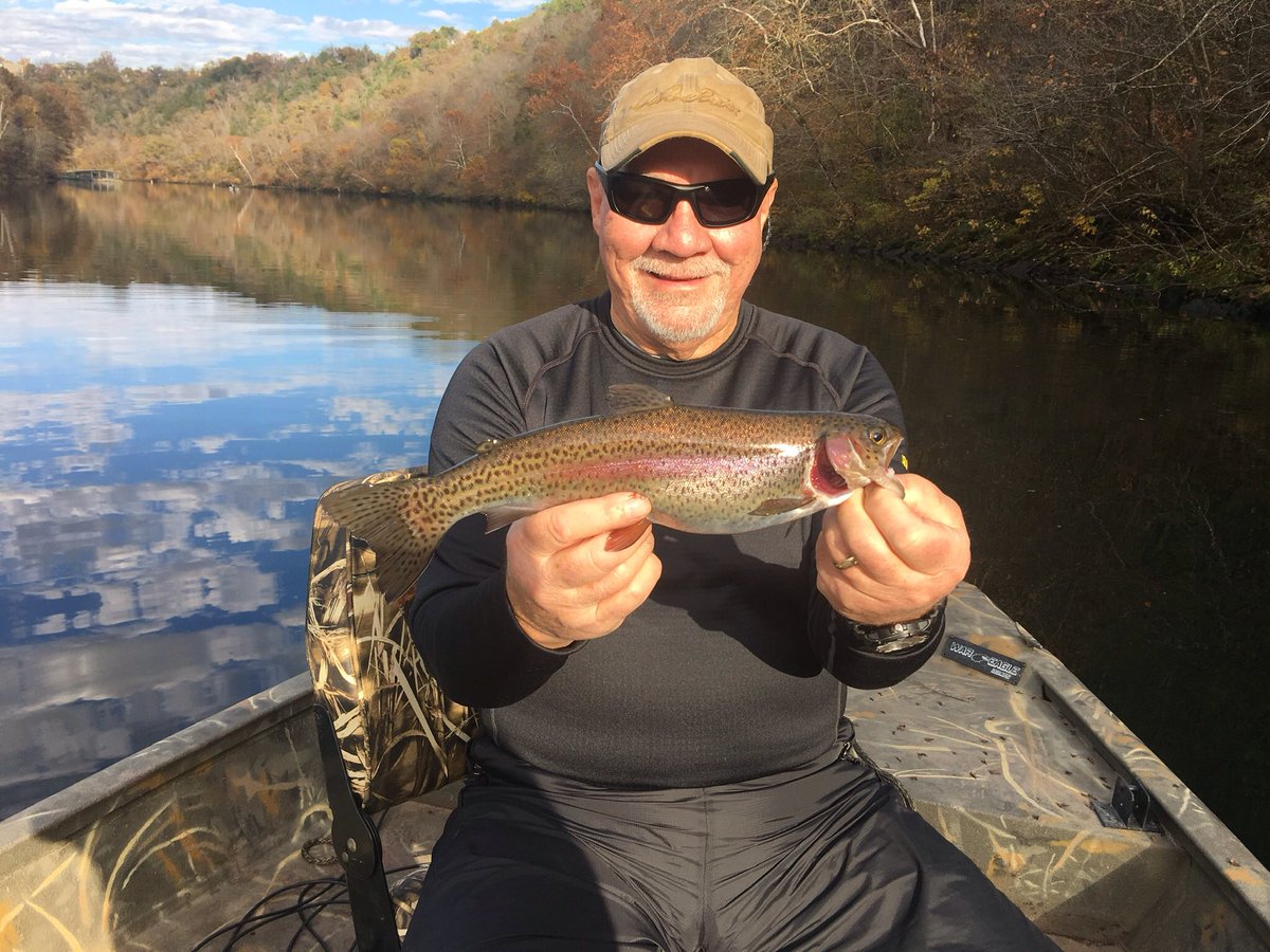sabath_r's tweet photo. Late Fall trout#Taneycomo https://t.co/BxFhOzv6KT
