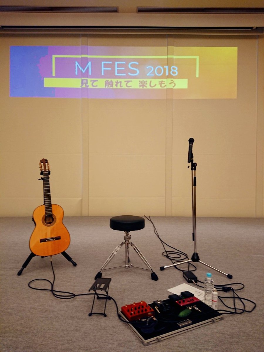 ナベりん در توییتر 今日は丘の上の結婚式場 マリエールのフェスでケンタくんのライブ ホールの音の響きも最高な素敵な会場でした ケンタくんのギターと共に会場には赤ちゃんもいっぱいで癒やされた 素敵なライブをありがとうございました 森本ケンタ