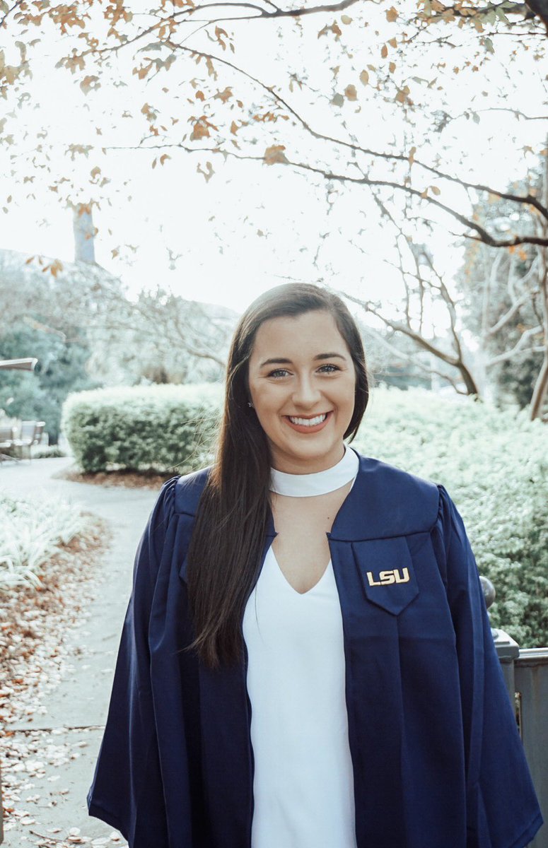 jrastiphotos's tweet photo. It’s almost that time! 😍 @bethieganucheau looking beautiful in her senior portrait session! #lsugrads #seniors https://t.co/q0jLAtyLOZ