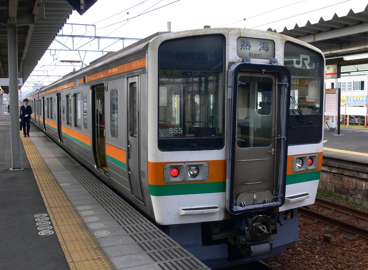 たくみってぃー Sur Twitter 途中下車の旅鉄道編 第九十三回目は Jr東海 島田駅です 熱海方面 焼津 静岡 清水 興津 富士 名古屋方面 浜松 岡崎 豊橋 大高 名古屋方面へはこちらから アカウント中の人は 浜松発興津行きの電車に乗車し 島田駅で当駅