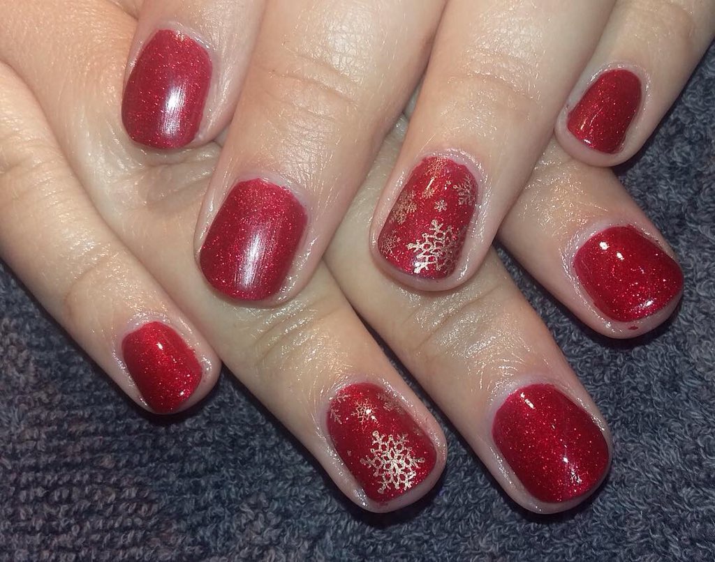 BeautyRoom1000's tweet photo. It's starting to look a lot like Christmas! ππ
π½
#christmasnails #Edinburghsalon #CNDShellac #rubyritz #sparkle #naturalnails @BeautyRoom1000 @SweetSquared @YoursCosmetics https://t.co/dUxDspbvXx