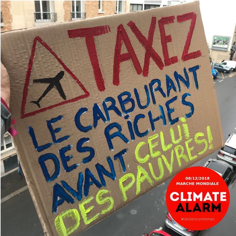 Les violences des #casseurs ne doivent pas faire oublier les revendications légitimes d’une majorité de #GiletJaunes plus pacifiques.
Pourquoi exonérer le #kérosène de #taxecarbone quand l'avion émet 2 à 3 fois plus de #CO2 par voyageur que la voiture?
#cop24 #climat #carburant