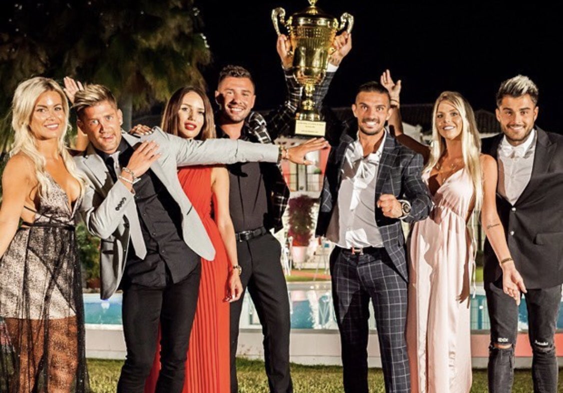 GOSSIP ROOM tweet media