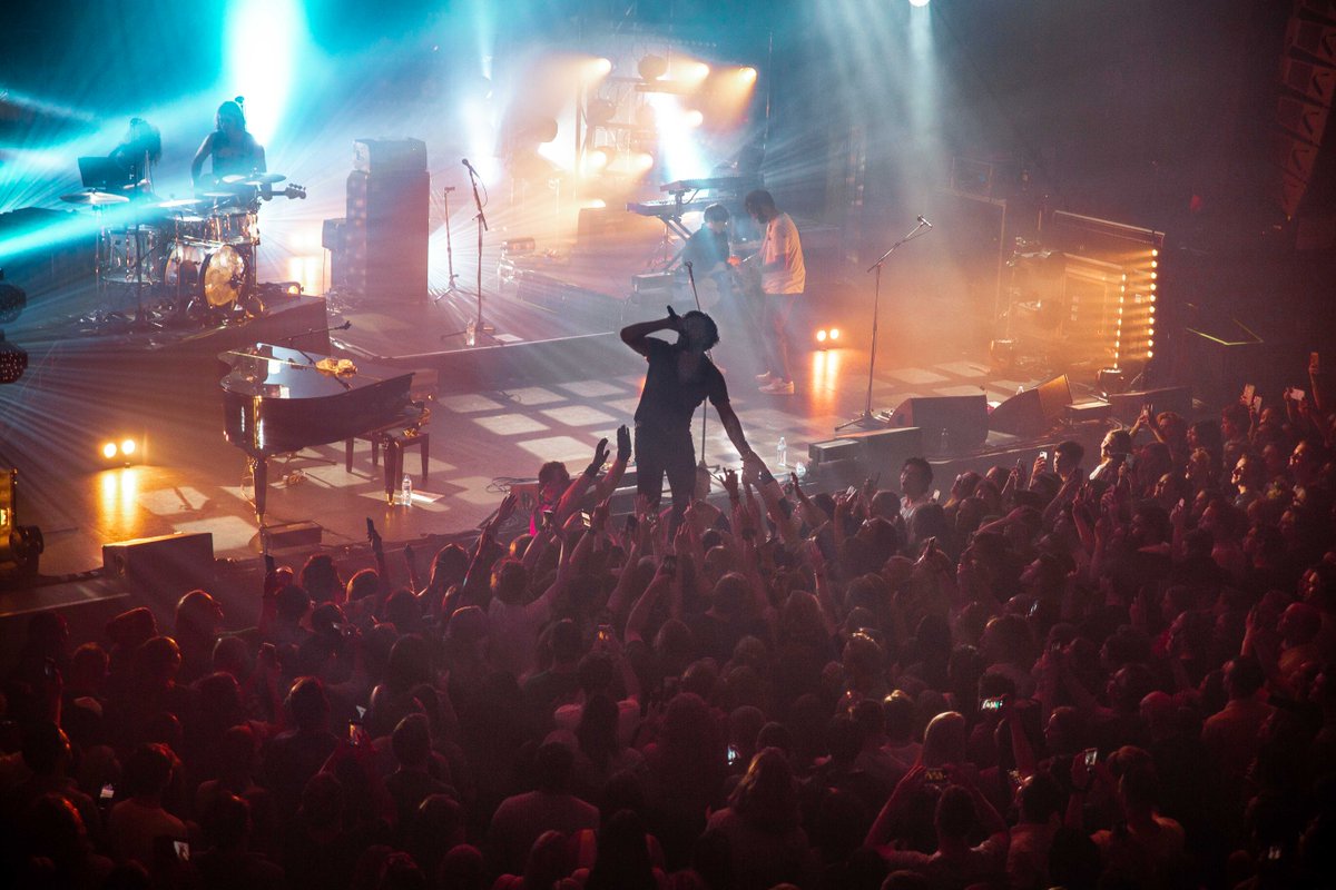 wallofsoundau's tweet photo. "If you missed this tour, you’ll be kicking yourself for years to come..." For something a bit different, we hit up @gangofyouths and have to say, we were really impressed! 📷: @Briebrebree #SayYesToLifeTour https://t.co/1axrkhu6Ai https://t.co/RWtFBcumaX