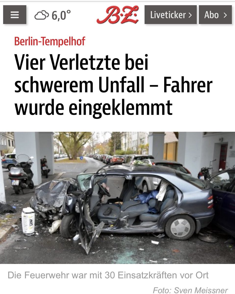 Tempelhof: Vier Verletzte bei schwerem Unfall – Fahrer wurde eingeklemmt. bit.ly/2SnIIww <a href="/bzberlin/">BZ Berlin B.Z.</a> <a href="/BILD_Berlin/">BILD Berlin</a> <a href="/J_Schilde/">Jan Schilde</a> <a href="/BZcat030/">Katharina Metag ✏️</a> @TomSchreiberMdA <a href="/GdP_Dir4/">GdP Direktion 4</a> <a href="/Djeron7/">Benjamin Jendro</a> <a href="/GdPHauptstadt/">GdP Berlin</a> <a href="/Majonnchen/">Majonna</a> @4_strauchi <a href="/DPolGBerlin/">DPolG Berlin</a> <a href="/Josephine006/">Lana Dingsda</a> <a href="/Ciderfan15/">Ciderfan</a> <a href="/UPol_eV/">Unabhängige in der Polizei e.V.</a> @Netzfall