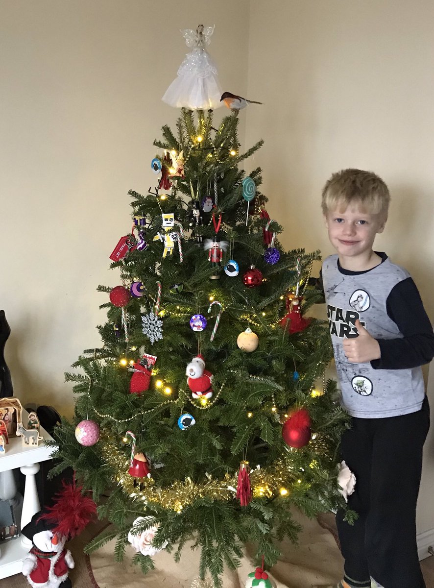 Here’s our tree decorated by our 7 year old Son who can’t leave the house as he’s got chicken pox 🙄 <a href="/SundayBrunchC4/">Sunday Brunch</a>