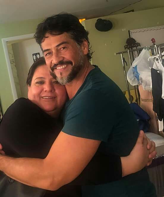 GaboPorrasAr's tweet photo. From Carolina Escudero: Excelente noche la de anoche, buenos amigos obra espectacular “Atrácame más” se las recomiendo en el @TeatroTrail sábados 8pm 
Tickets 305.443.1009 o https://t.co/asoUPSGiqL
#GabrielPorras #AtracameMas #TeatroTrail #Teatro #Miami @Alexisvaldes @LunaYubran https://t.co/9H3OF3sLq2