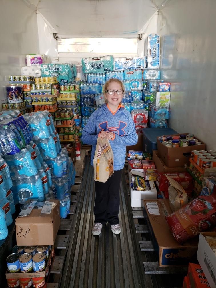 Hey #STL, lets show #California how giving we are and support the 1000s of kids like Stella pictured here displaced by the wildfires. We're collecting relief supplies until 5pm at 900 South Highway Drive in Fenton. Exit Bowles on I-44 and head east on the outer road. #cawildfires