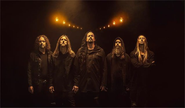 EVERGREY Frontman: 'On Each And Every Album, We Try To Progress And Do Things Differently' blabbermouth.net/news/evergrey-… https://t.co/m37ezLVx4k