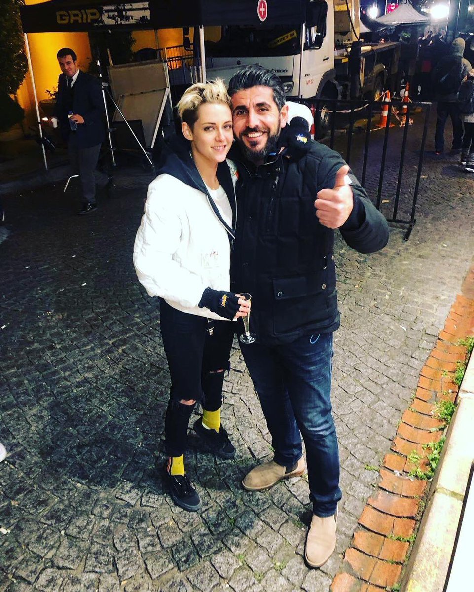 TeamKristenSite's tweet image. Photos of Kristen on the 'Charlie's Angels' set in Istanbul bit.ly/2PqpkNf It's a wrap!