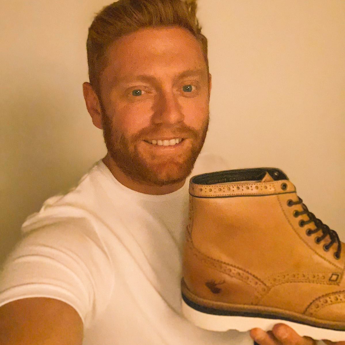 I’ve teamed up with my pals at goodwinsmith.com to give you guys the chance to win a £300 spree on their clobber, just in time to look sharp for Christmas.

RT and follow <a href="/GoodwinSmithUK/">Goodwin Smith</a> for your chance to win.