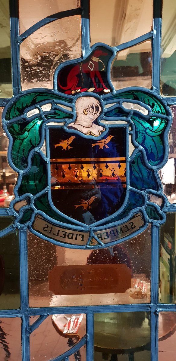 scarabcat's tweet photo. And what better way to finish a day of searching for #animalsinchurches than to find #animalsinpubwindows 😹 Thankyou #WhiteHartInn for a wonderful last dinner for @GhostlyRob and I in Exeter! https://t.co/MG0Vg1qiRk