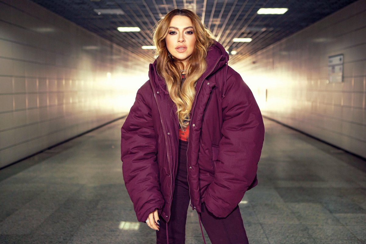 Hadise_Agenda's tweet photo. Altın Kelebek Ödüllerinde 🏆

EN İYİ KLİP : HADİSE - FARKIMIZ VAR

Tebrikler Hadise ❤️🎗
@Hadise @KanalD #AltınKelebek https://t.co/UhNMCNXqQQ