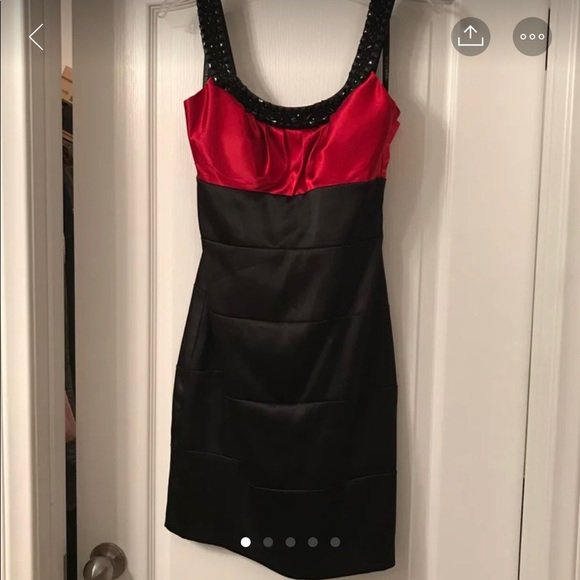 bubblelynn37's tweet photo. So good I had to share! Check out all the items I'm loving on @Poshmarkapp from @kriolabonita #poshmark #fashion #style #shopmycloset #bisoubisou #eshakti: https://t.co/RONlzKrYOC https://t.co/2lh2McQVoH
