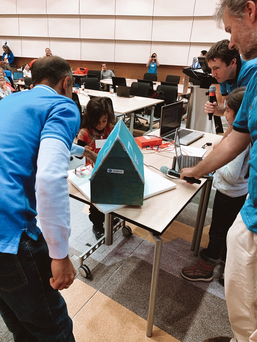 Zurich's tweet image. what a successful day it has been! Today was all about kids learning to code #CoderDojo. They also learned about how important it is to be ‘safe at home’. Zurich enabling kids to reach their full potential with @CoderDojo.
#zurichinnovates #CoderDojoZH
