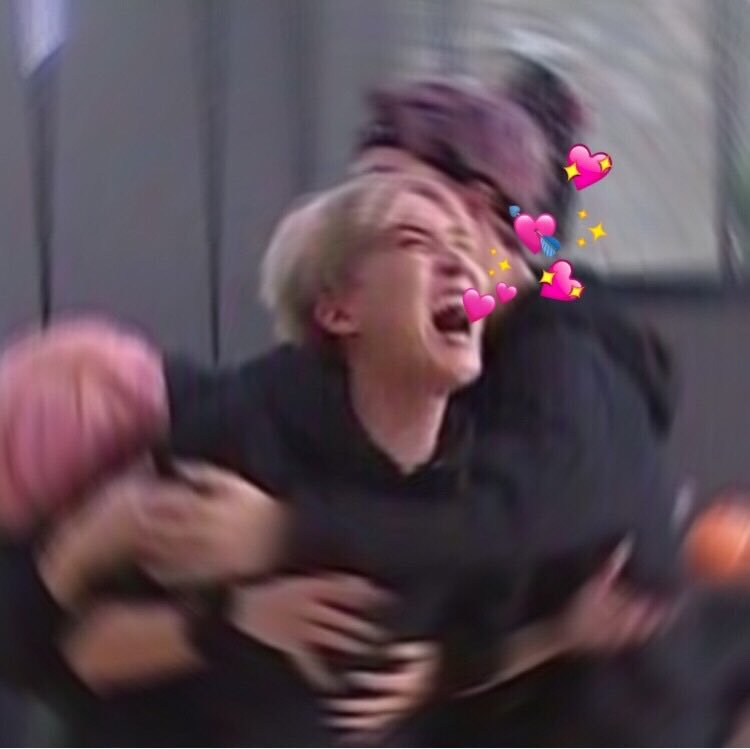 BizzleCyr's tweet photo. @BTS_twt for these reasons you are my bias wrecker 💜 https://t.co/GwggVBWo1P