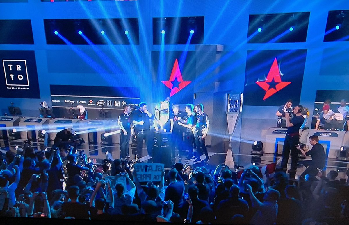 otwndk's tweet photo. Huge congrats @astralisgg for the win and taking home the cup 🏆
#ESLProLeague #CSGO #Odincon #Astralis #winner #TRTO #Odense #NyOdense https://t.co/02eTHCXT83
