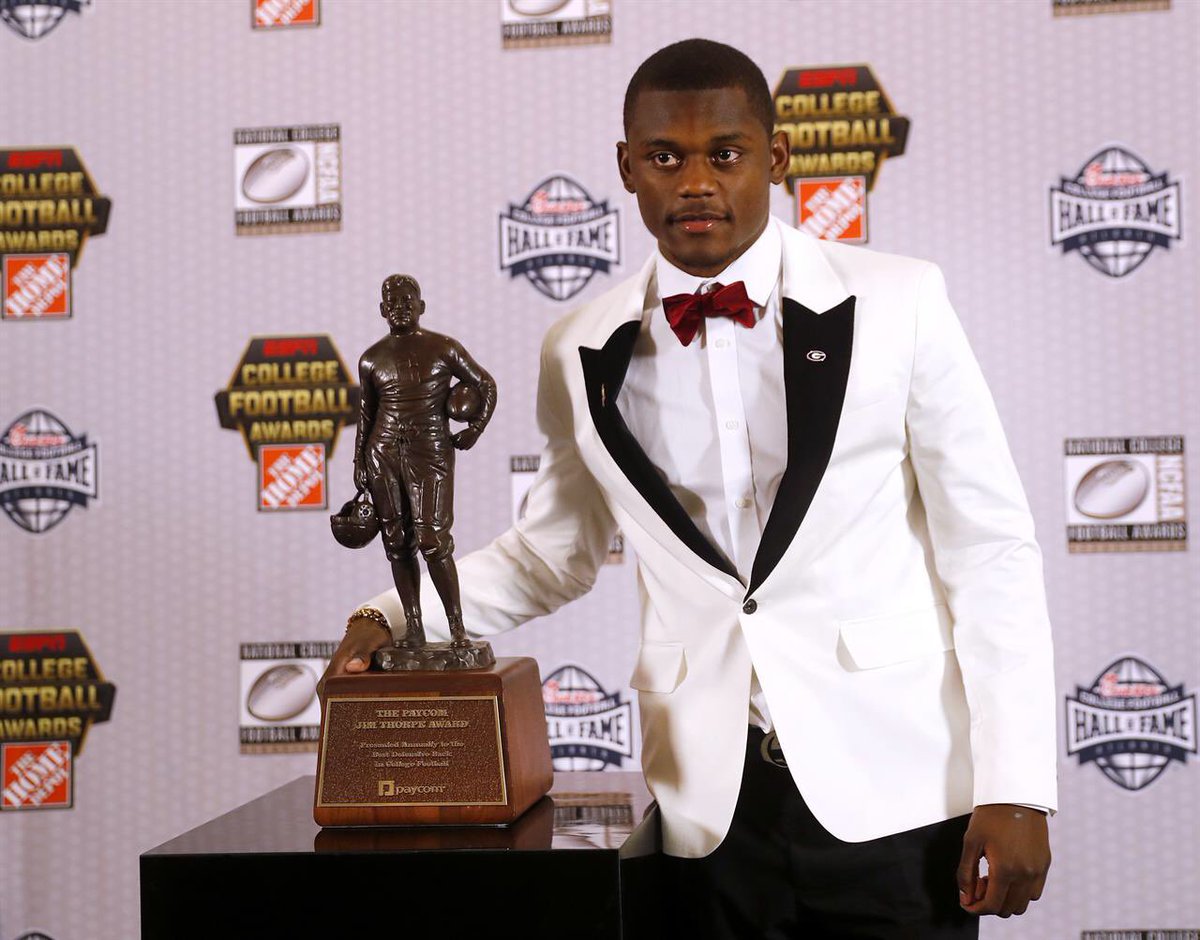 DreBaker1_'s tweet image. Legendary 💫🐐