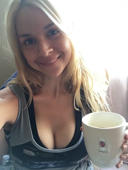 Happy Sunday morning everyone! https://t.co/gcsi1MH29W<a href="/tag/anne"class="tags"><span>#anne</span></a>