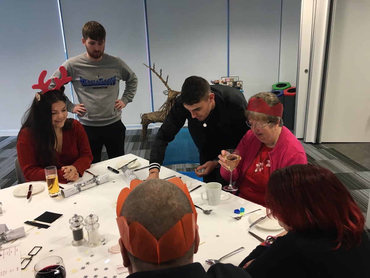 DominicMagician's tweet photo. It was a pleasure working with @4EVERManchester over the weekend performing for @AutoTraderLife Christmas party for older peopleβs groups, thank you for allowing me to be apart of it. Charities such as yourself make me proud to be a Mancunian X
#DominicAnthony https://t.co/1uCZudelTQ
