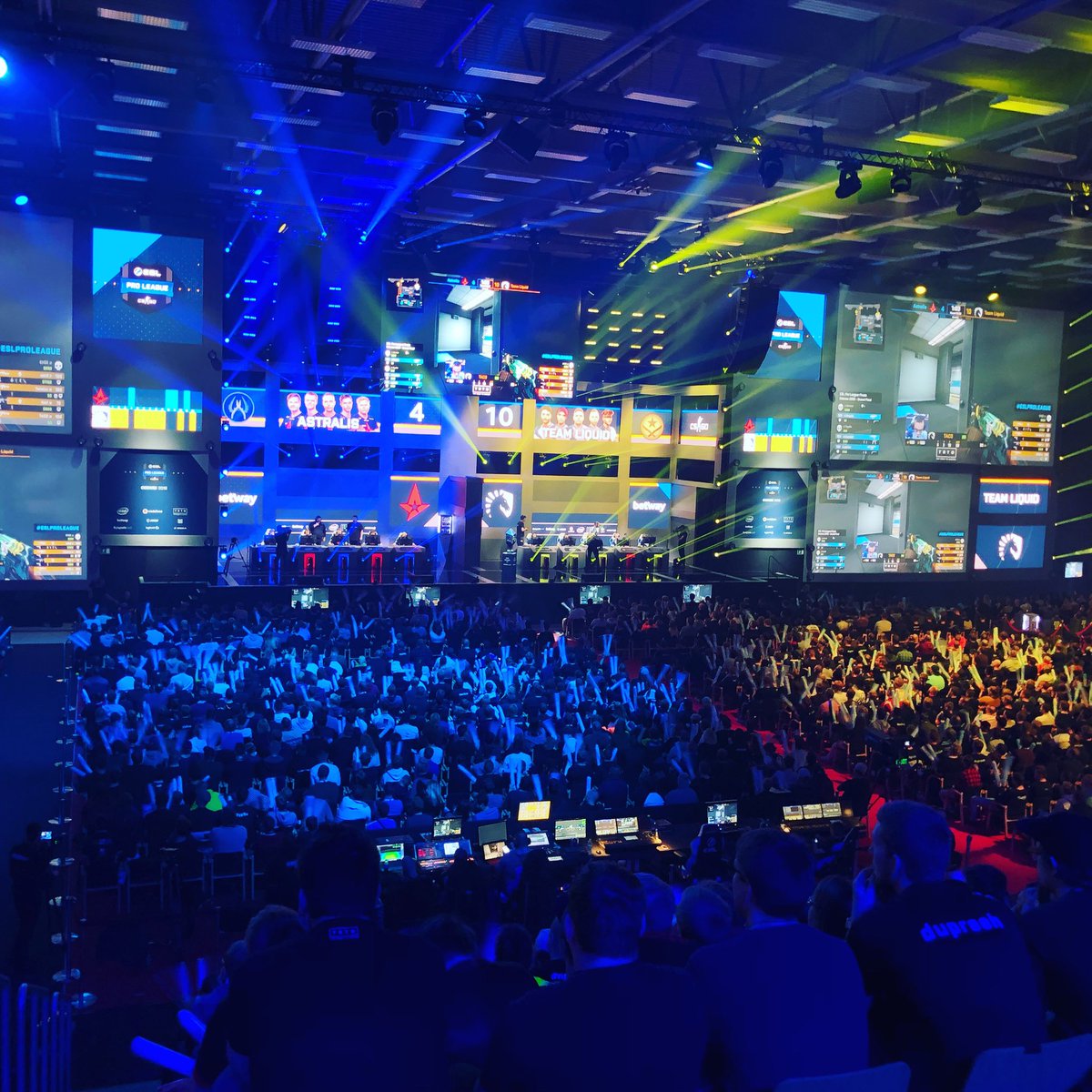 larsibo's tweet photo. Revenge of the nerds 🤓#Odincon #ESLProLeague #Odense https://t.co/vSnBFzvFfo